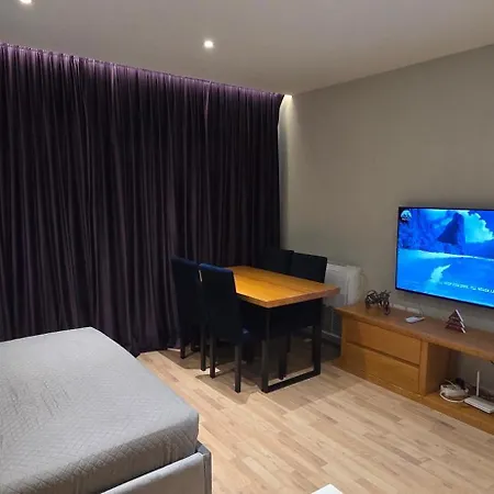 Arkle 5 * Tirana
